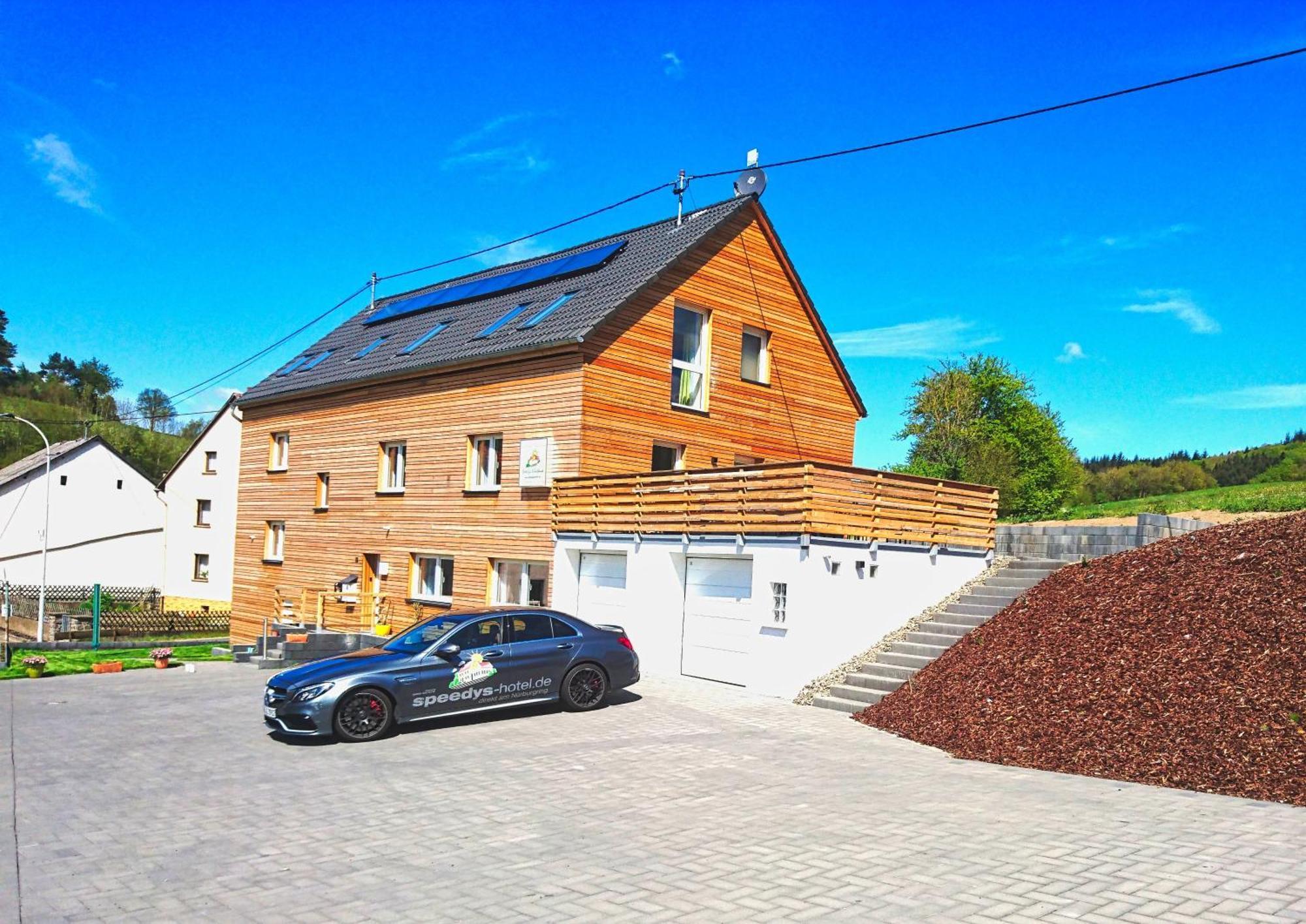 Speedys Apartments Am Bruennchen Herresbach Bagian luar foto